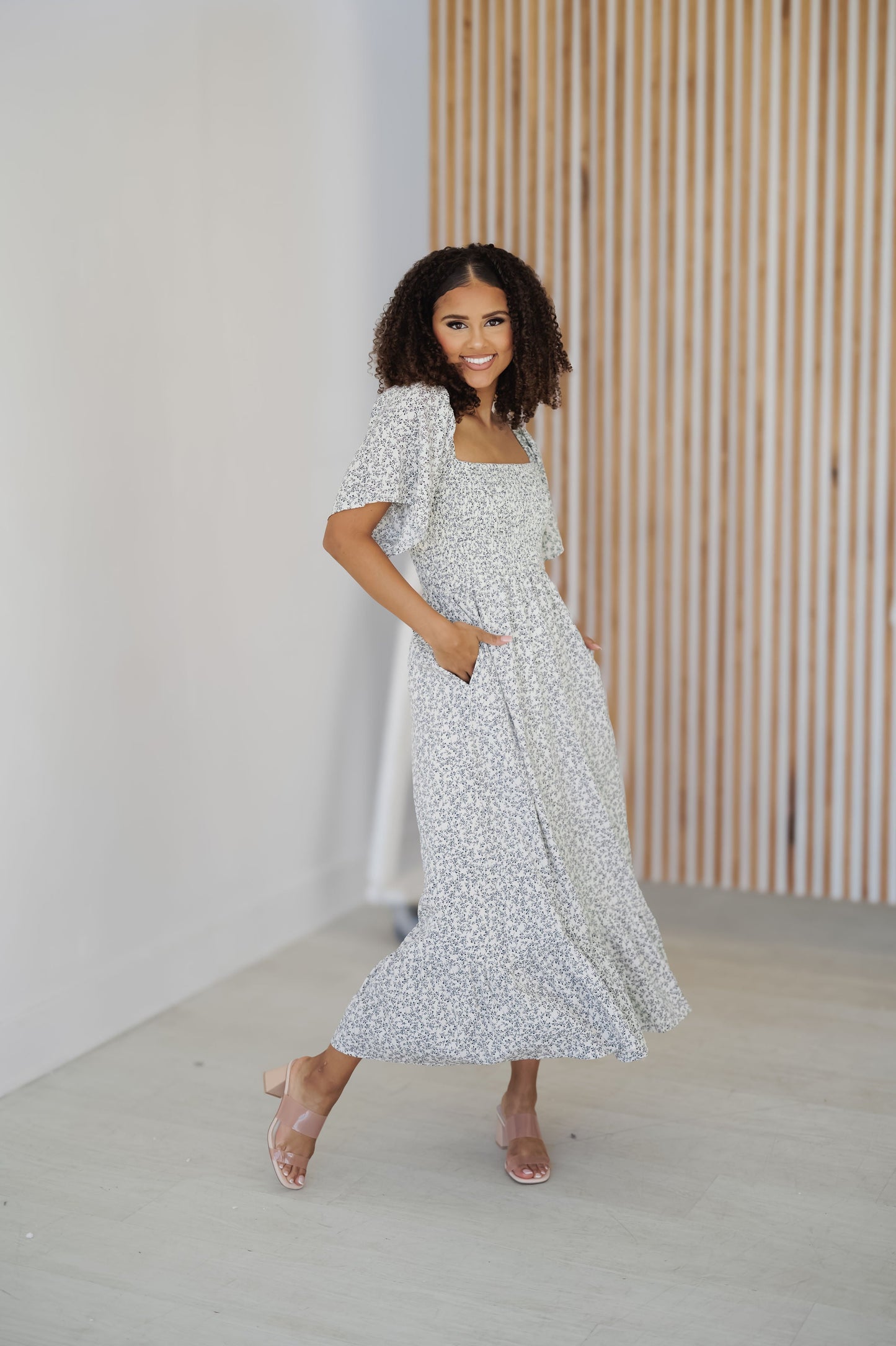 Alicia Kjole - SLUTTSALG